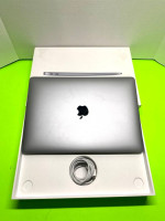 With Box ,Apple MacBook Air , (Retina,13-inch, Year 2020) 8 GB Ram ,M1