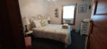 Room w/ 2 Beds