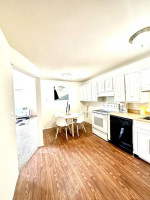 2bd 1ba, Close to Schools, Furnished Kitchens