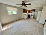 Garage Parking🚗...Washer/Dryer Hook ups👗....Pet Friendly😻