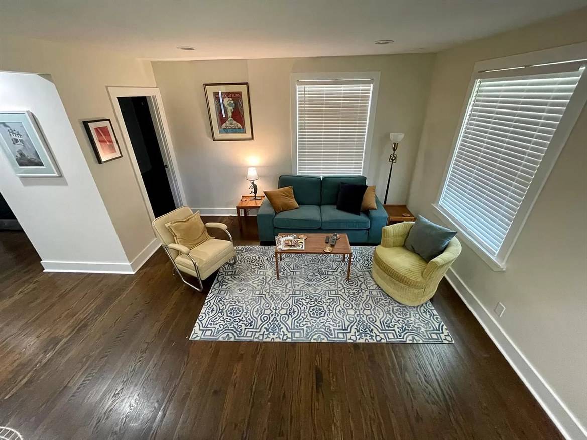 @@Luxurious 3-Bedroom Retreat in Heart of Nashville!@@