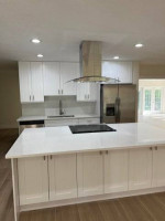 MODERN LUXURY  ! 3/2 ! PORCELAIN FLOORING ! SS APPS ! NEW APPLIANCES !