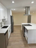 MODERN LUXURY  ! 3/2 ! PORCELAIN FLOORING ! SS APPS ! NEW APPLIANCES !