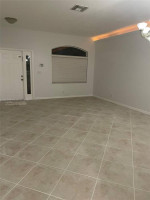RARE TO FIND IT , 4BED 2.5 BATH
