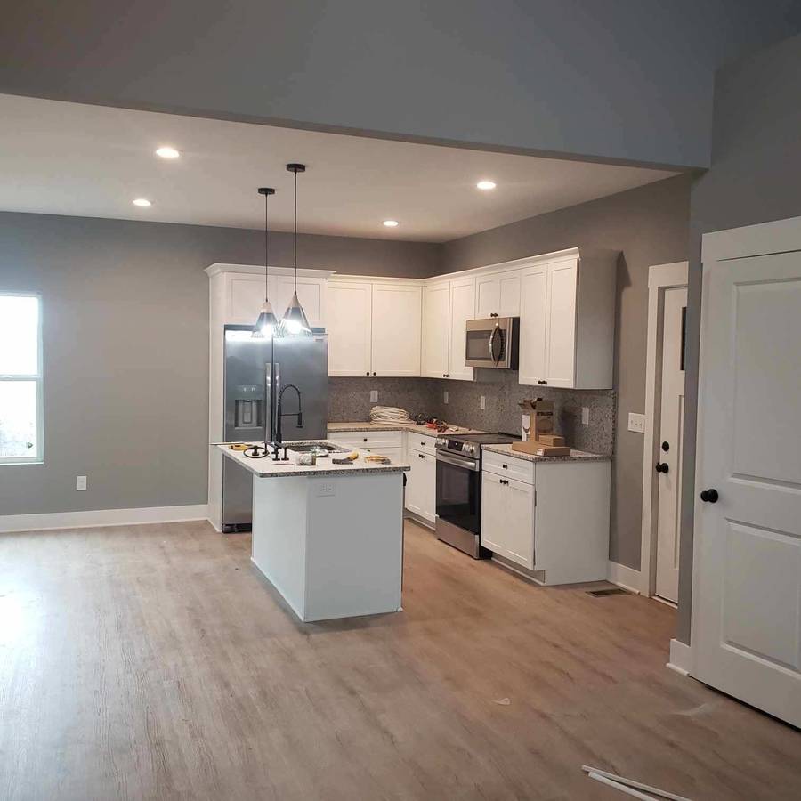Brand New Duplex, Home for Rent Downtown Blue Ridge