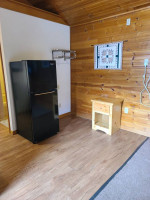 Furnished Efficiency Cabin - Month-to-Month Lease - Utilities & Cable