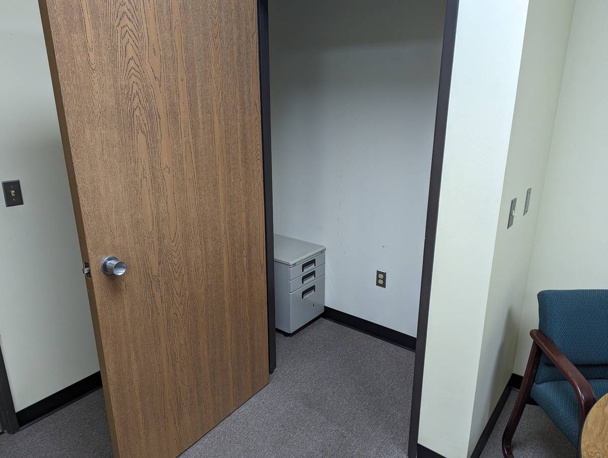 You Control the Thermostat! Office for Rent