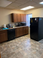 Commercial Lease - 3,000 Sq Ft - Fairview Park