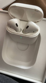 Apple Airpods Model 1 Gen 2