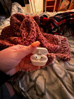 Apple airpods 2nd gen