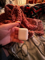 Apple airpods 2nd gen