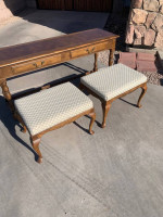 Drexel Sofa Table with 2 Sitting Stools