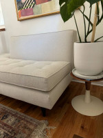 Room and Board 63” Reese Right Back Sofa/Chaise/Settee in Declan Ivory