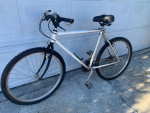 Vintage SR Litage Frame Mountain Bike 21 speeds 26" tires