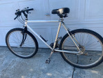 Vintage SR Litage Frame Mountain Bike 21 speeds 26" tires