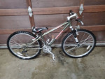 TREK Youth/Shorter adult 24sp, Rock Shox, Made in USA, tuned