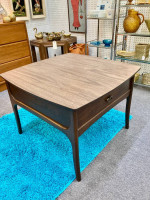 Mid Century Modern Kroehler End Table