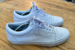 Vans Old Skool Canvas Shoe - white - mens size 12
