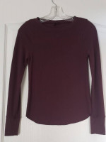 Women’s JOE’S JEANS Burgundy Long-Sleeved Top – Size SMALL