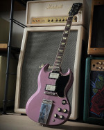 Beautiful Vintage Guitar 🎸 for sale