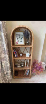 Wicker shelf