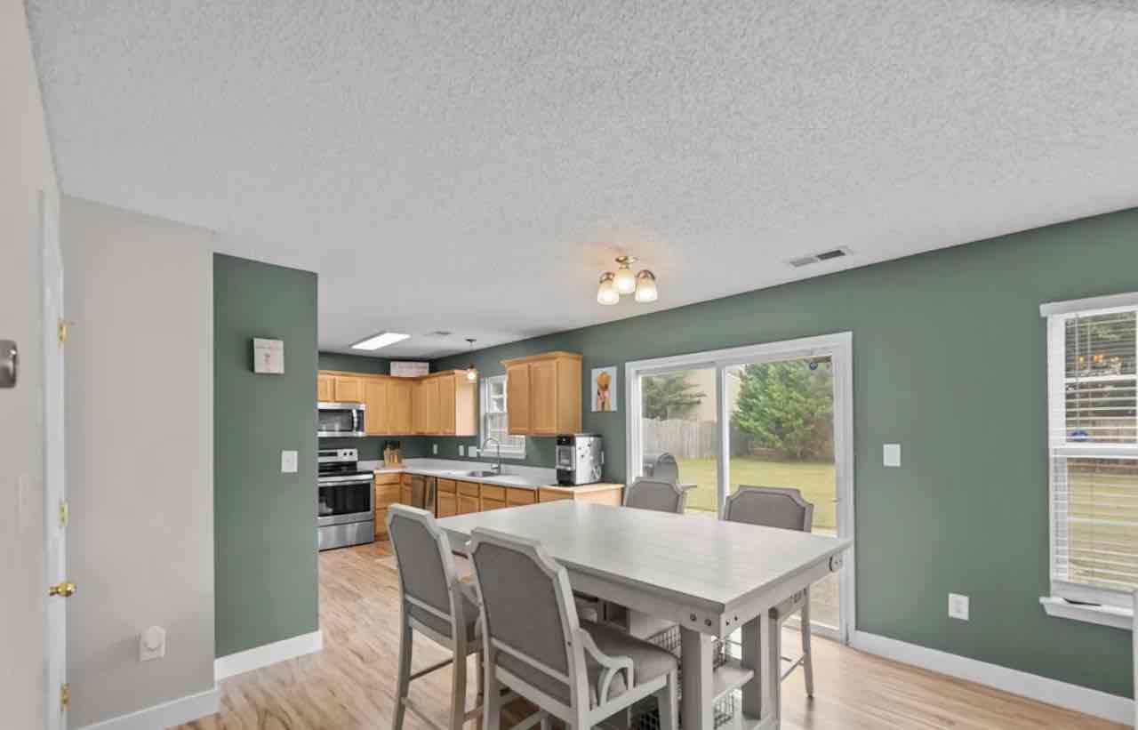 SPACIOUS HOME FOR RENT
