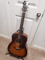 Yamaha Sunburst FG700S Like New