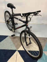 Schwinn Frontier Men's 26 in Mountain Bike Black