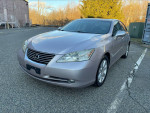 Well-maintained 2009 Lexus ES350 in silver color, showcasing its clean exterior and modern design.