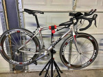 52cm Giant full carbon road bike + full carbon rims