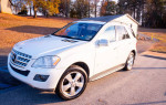 2010 Mercedes-Benz ML-350 in white with low mileage and maintenance records