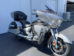 2017 Victory Motorcycles Cross Country Tour Two-tone Turbo Silver and