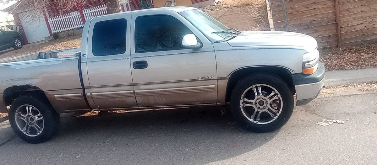 2000 Chevrolet Silverado 1500 149,000 mi