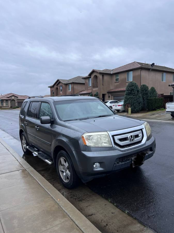 2011 Honda Pilot EX FWD 135,000 mi