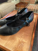 Capezio 550 Footlight Theatrical Dance Shoe