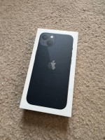 UNLOCKED iPhone 13 (Midnight 128gb)