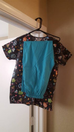 Women's Veterinary/Pediatric Medical Scrubs