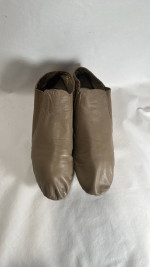 Capezio Tan Jazz Shoes Size 7