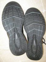 SIZE 11 2E BLACK NEW BALANCE 608 NON MARKING TENNIS WALKING SHOES